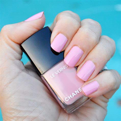 nuvola rosa chanel nail polish|Chanel nail varnish colors.